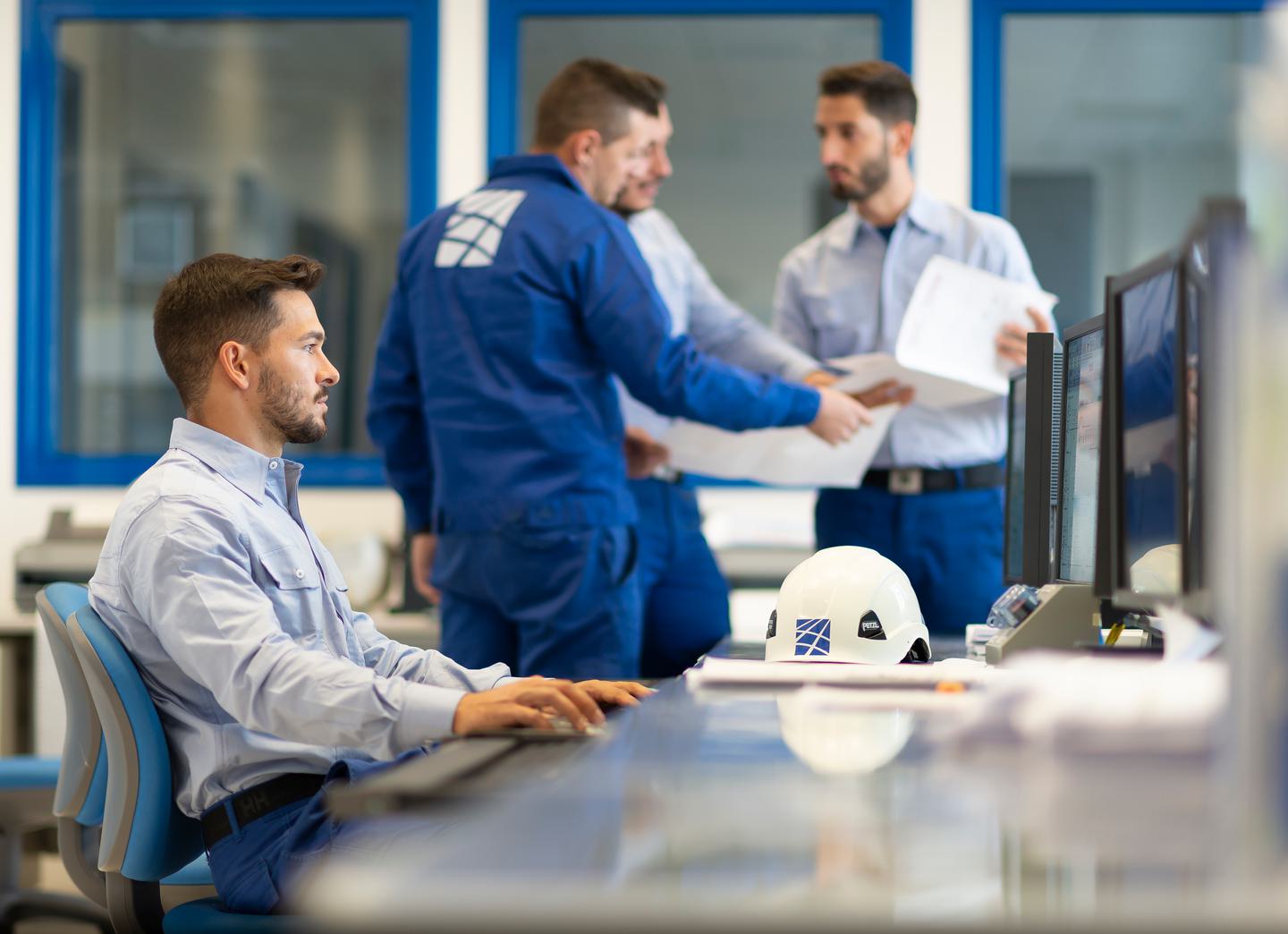 Centro controllo service control Terna